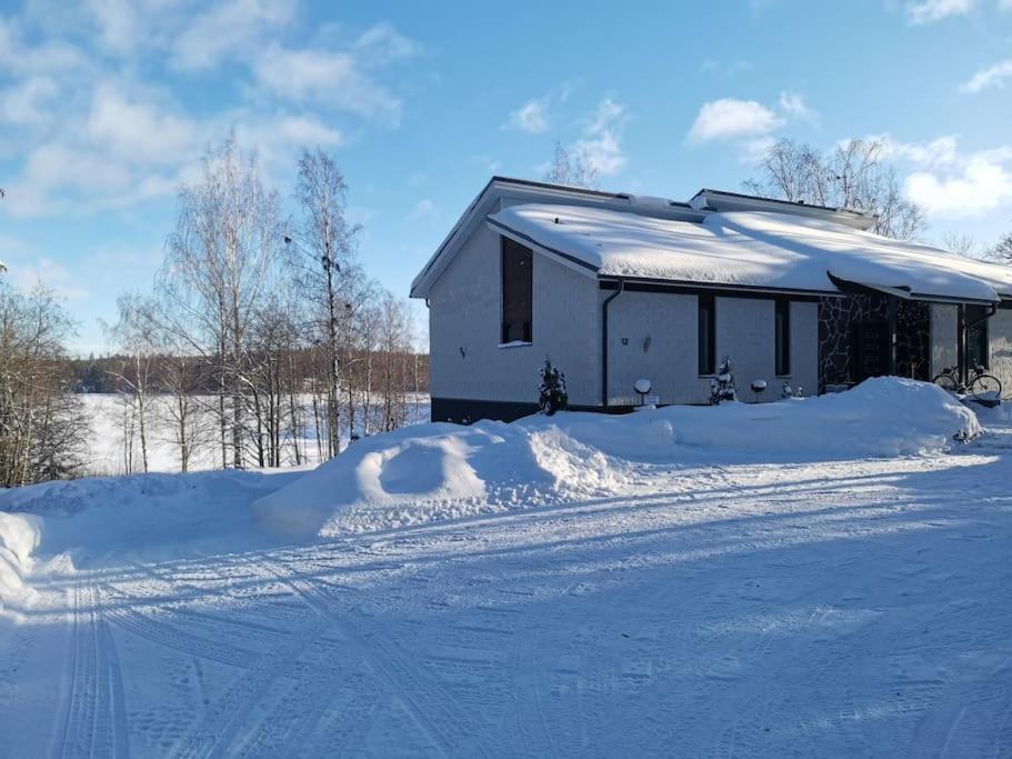 Loft By The Lake Asunto Omakotitalon Alakerrassa Ylojarvi المظهر الخارجي الصورة
